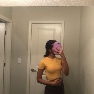 yellow knit cropped top